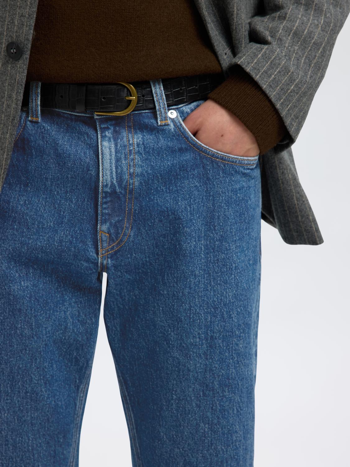 model_shot-detail